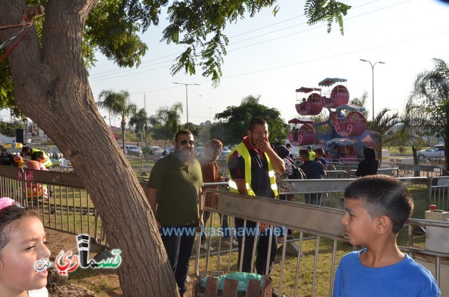   فيديو : اطفال كفرقاسم  احلى عمو عادل في الدنيا  والرئيس  بسمة على وجه طفل ترضيني ودعاء ام يكفيني وسنبقى نعمل من اجل اطفالنا 